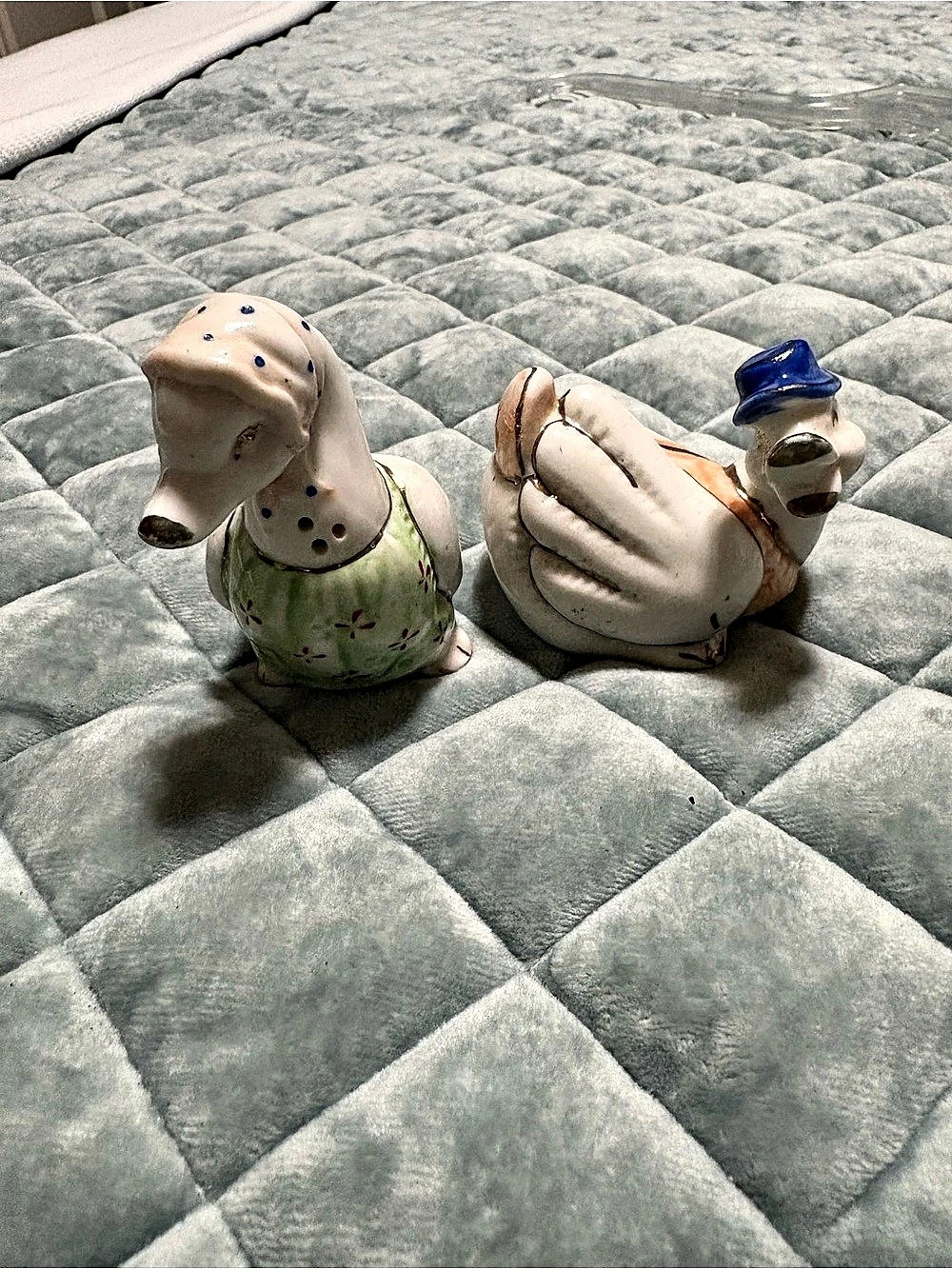 Vintage Salt and Pepper Ceramic Duck Figurine Set of 2